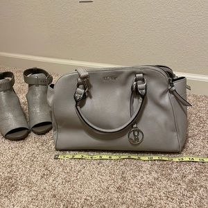 9W grey bag